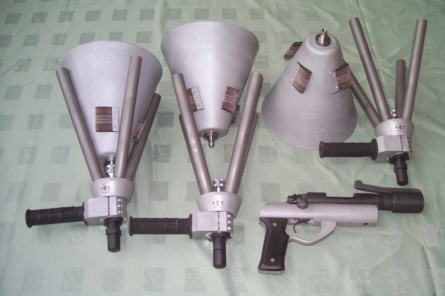 Ace Capture breakaway net gun with three barrel/canister/net sets