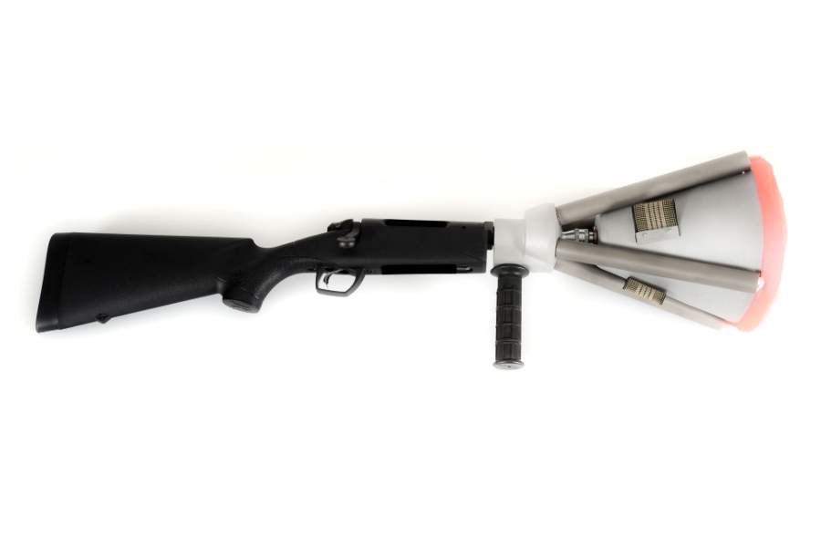 Handheld canister-switch net gun with long stock, right side
